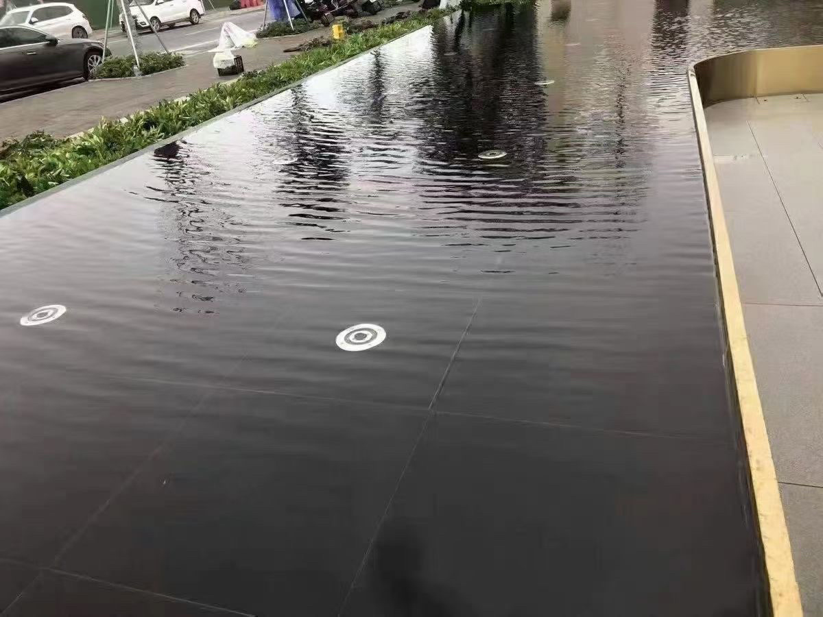 黑色水景石材铺贴常用石材